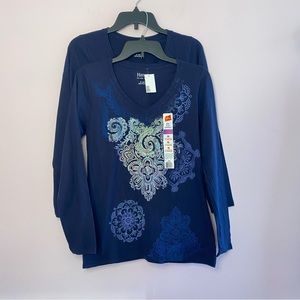 BUNDLE - Set of 2 NEW Hanes Vneck Long Sleeves